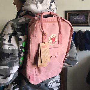 Fjallraven Kanken light pink backpack